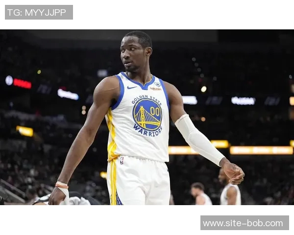 苏群分析勇士库明加续约策略与库里退役风险的深远影响 苏群分析勇士库明加续约策略与库里退役风险的深远影响