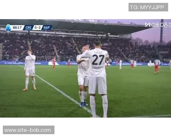 霍伊伦梅开二度表现出色却被卢卡替换下场引发热议