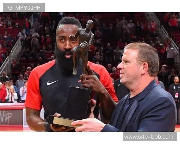 霍里称赞雷霆队史伟大球员杜威佩亚哈登因当时为第六人不在列